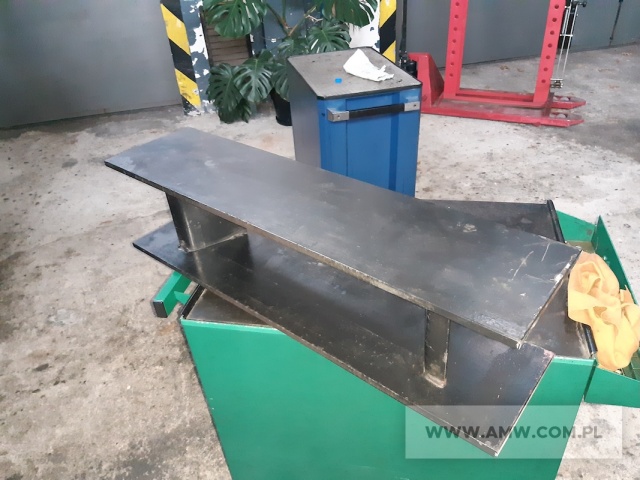 Prasa hydrauliczna W25 (nacisk - 25 t) 